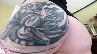 Blonde Babe's First Date Goes Wrong with Shrinking and Squishing