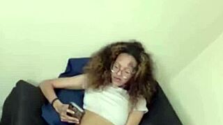 jada slim goes live in her panties showing off curvy ass