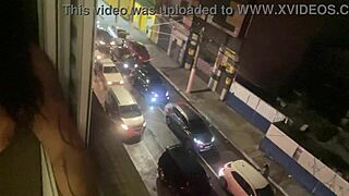 Dando Pro Meu Amigo Na Janela Aberta