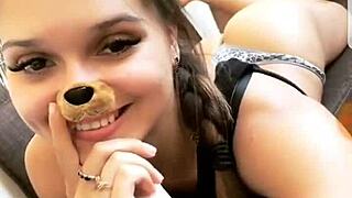 What does russian albina do with her ass and feet?