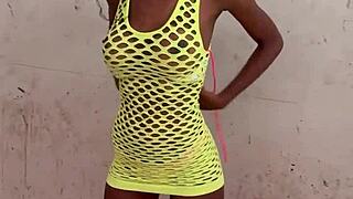 Gangbang en Una Casa en Construcción con Mucha Leche Solo Para Mí