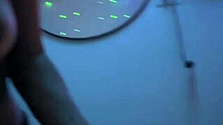 una noche deseosa de dedos profundos lesbianas 😏