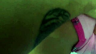 Loirinha explodes with sex toys in parents' bathroom!