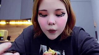 furiyssh performs a cute mugbang session