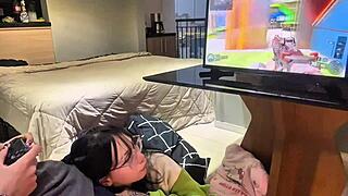 perfect blowjob while playing call of duty 3 ft amberzinha, backstage amateur couple