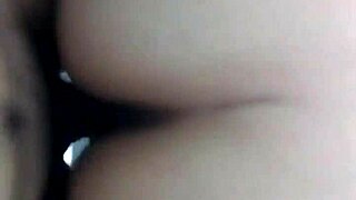 ricos sentones de una esposa horny amateur