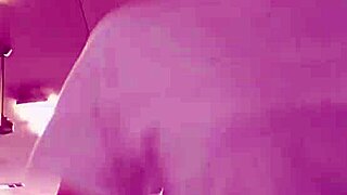 simple gym exercise selfie