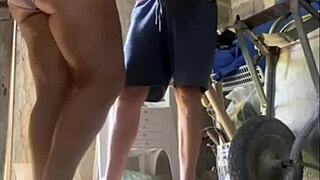 aluguei um quartinho em s�o paulo e tive que da pro dono porque estou lisa