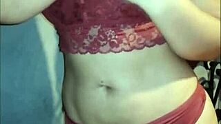 Sensual milf culona muy cachonda quiere mucha verga esta noche!