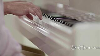 Piano tutor uses boobs to teach bach 🎹