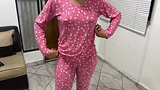 my stepdaughter twerking on my dick while dancing