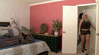 julie cash has this horny black step dad 😈