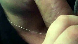 chupetona mamando rico su verga favorita con mascara exotica