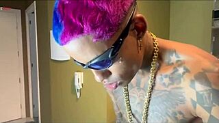 Salad Or Pussy, Which Do You Prefer?