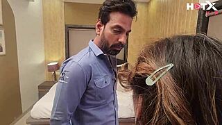 हॉर्नी देवर नई शादी हुई सुंदर इंडियन भाभी को हिंदी ऑडियो के साथ चोदता है