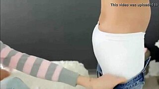 i'm super cute 18 yo teen girl, just hanging out and being adorable