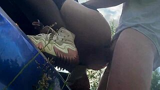 I asked the bitch to fix the car, but she sucked my dick instead!