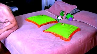 I invitd agarabas and olpr to a hot fuckin lunch with anal creampie outdoors.