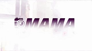 A Milf Seduz Amigo Usando Os Pés Completo No Sheer E X-Red