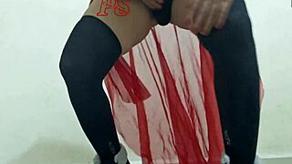 Indian girl fingers pussy on live webcam sex video.