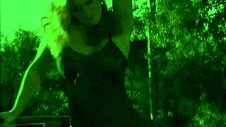 Blonde Employee Caught Stealing Makes Deal With Officer - Myslutsis