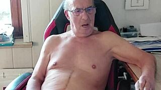 norbertww - abspritzen cor der cam bei chaturbate - apr 23 2025