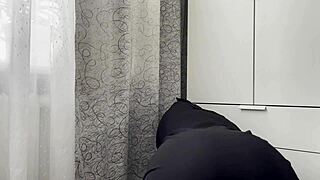 hot algerian milf gets horny while cleaning 😍