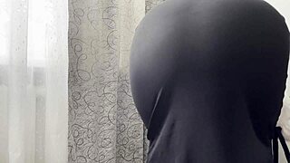 hot algerian milf gets horny while cleaning 😍