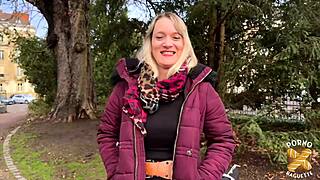 kelly talentueuse coquine recherche une baise passionnée avec de gros seins européens