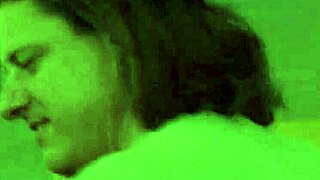 हॉर्नी ब्लोंड बेब बड़े कड़े लंड पर चढ़कर चुदाई कर रही