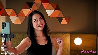 इसाबेल लव को बेयरबैक एनल क्रीमपाई मिलती है