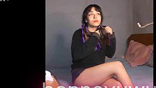 Bonneyuwu - Argentina Girl Masturbates On Bed