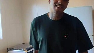 Pregnant wife cheats with plumber and lets him cum deep inside 😈