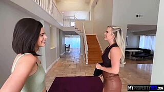 realtor slimthick vic flirting hard at work