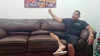 i'm a latina surfistinha who neva tried anal sex