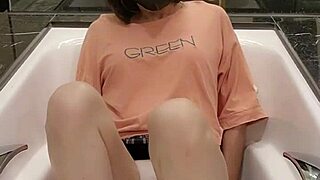 Shemale Ting Xuan Bathes In Bathtub Wearing Clothes