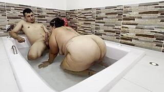 Sexo de infieles viral turns into rough bathroom pounding with big cocks