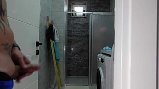 i fucked my hot stepsister in the shower while she was bathing 😏💦