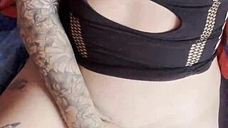 Vecino Watches Me Masturbate By Window