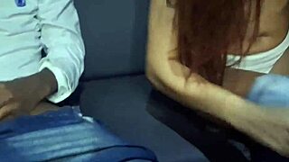 motorista de app safada pega passageiro se masturbando por trás no carro