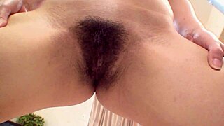 Yui Oonuki Shows Boyfriend Her New Swimsuit