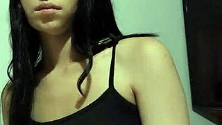 Laura Compares Dildo to Big Penis and Loves Natural in Outdoor Fucking