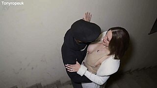 Tony Rope Meets Lana Analise