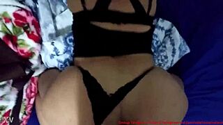 Amateur Milf With Big Ass On Webcam