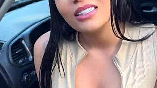 Asiatica calls motoboy for pizza and gets fucked without condom!