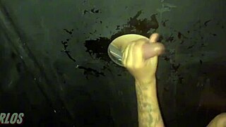 eu e minha amiga ruiva no glory hole da casa de swing freedom chupamos muito gostoso enquanto corno filmava