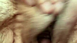 I play with gilf's mature pussy