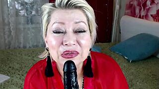 Mature webcam babe AimeeParadise masters solo masturbation 😍