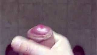 amateur babe masturbates solo from double angles up close