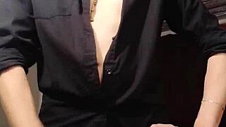 guy jerks off in shirt practicing cum control